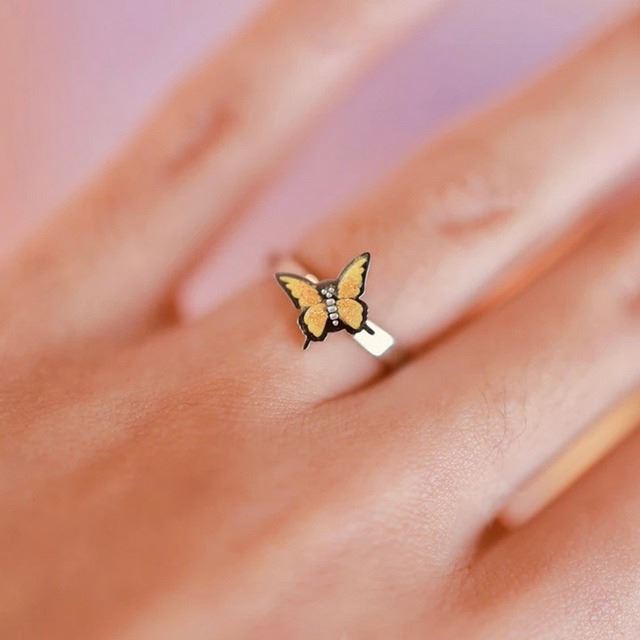 Finger Spinner Ring (feminine)